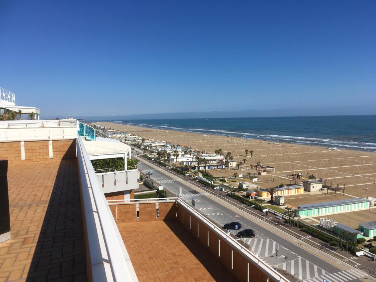 Appartamento Fronte Mare Rimini Eksteriør billede