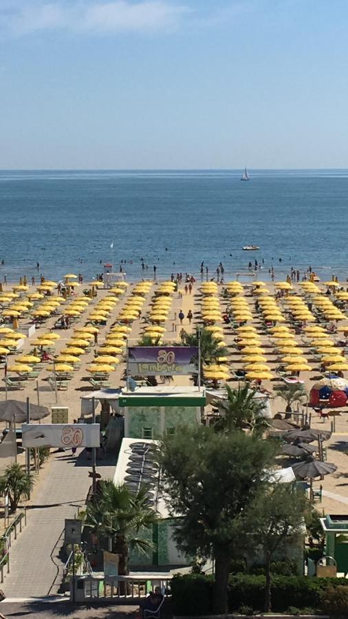 Appartamento Fronte Mare Rimini Eksteriør billede