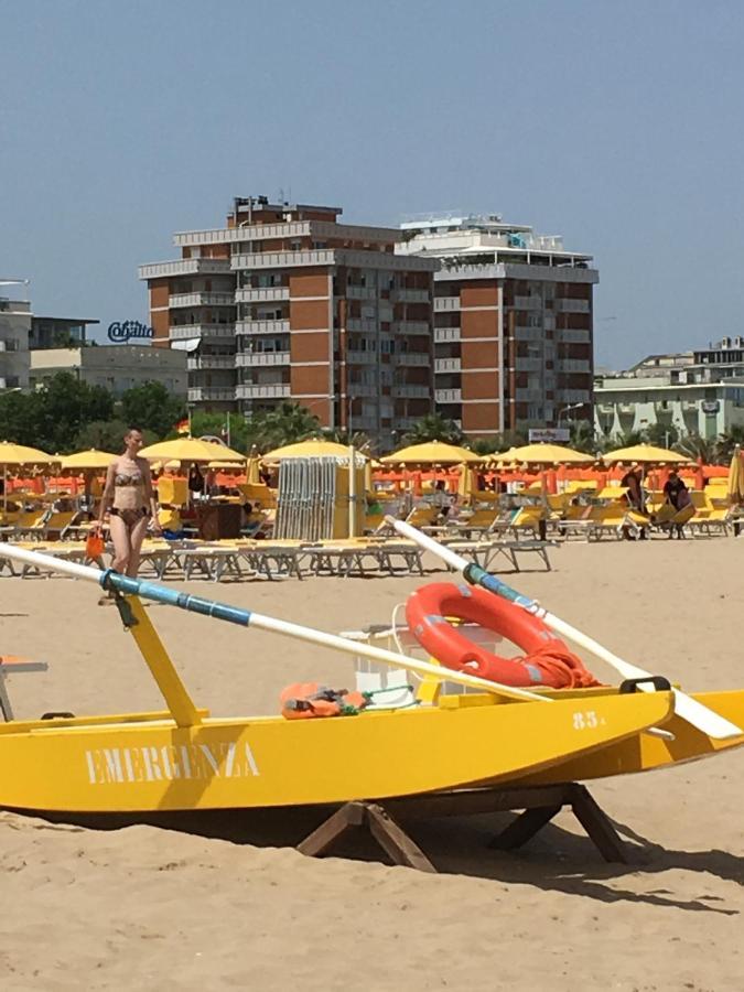 Appartamento Fronte Mare Rimini Eksteriør billede